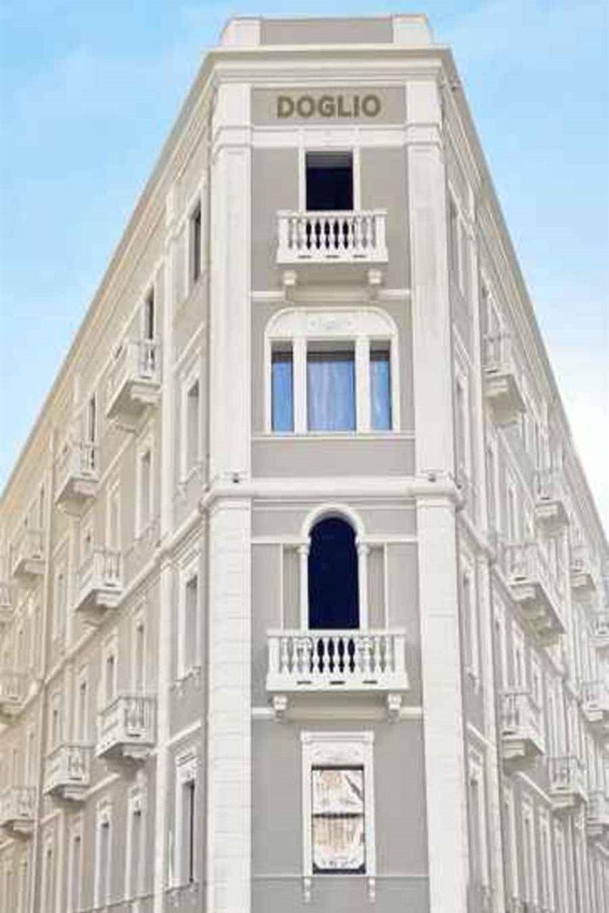 Hotel Palazzo Doglio Cagliari Exteriér fotografie The facade of the building