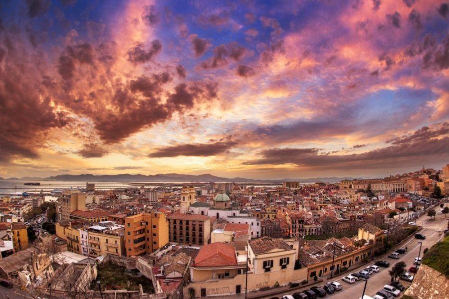 Hotel Palazzo Doglio Cagliari Exteriér fotografie Sunset over the city