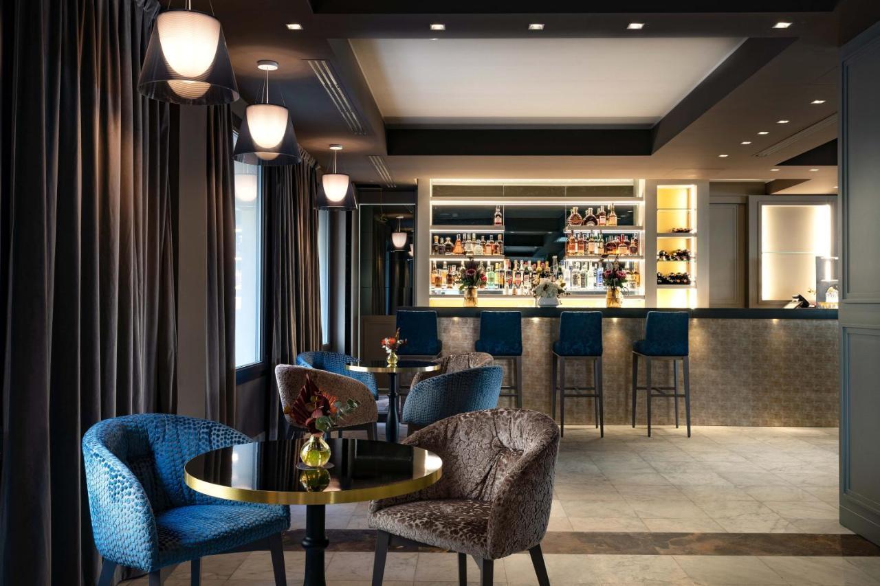 Hotel Palazzo Doglio Cagliari Exteriér fotografie The bar at the Hotel